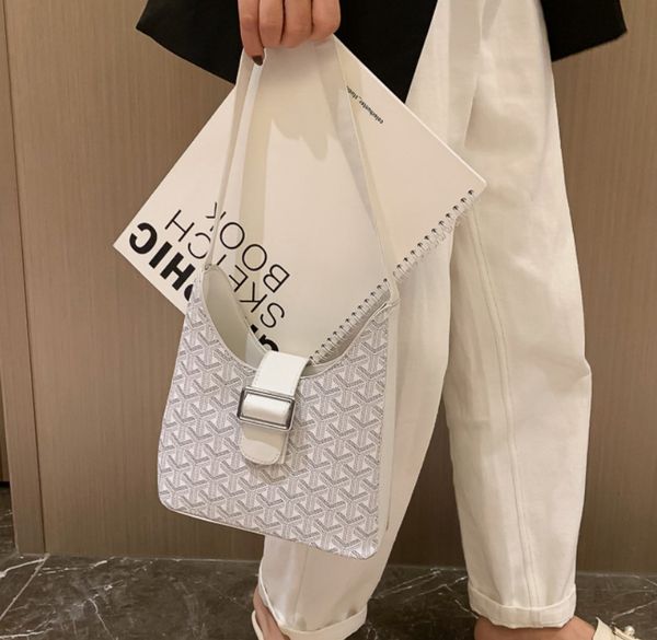 женская кожаная женская сумка модные женские сумки на плечо сплошной цвет ведро tote повседневная женская сумка через плечо 
женская кожаная женская сумка модные женские сумки на плечо сплошной цвет ведро tote повседневная женская сумка через плечо