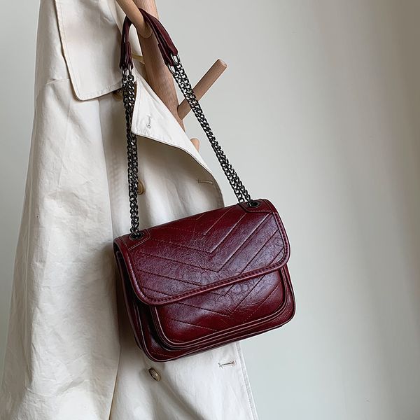 chain bag female 2020 new korean version of the ins small bag shoulder diagonal soft leather car stitching messenger
chain bag female 2020 new korean version of the ins small bag shoulder diagonal soft leather car stitching messenger