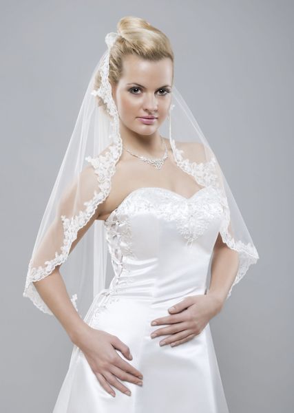 2019 short lace edged bridal wedding veils 80mm one layer wedding veil lace bridal veil wedding accessory, Black
2019 short lace edged bridal wedding veils 80mm one layer wedding veil lace bridal veil wedding accessory, Black