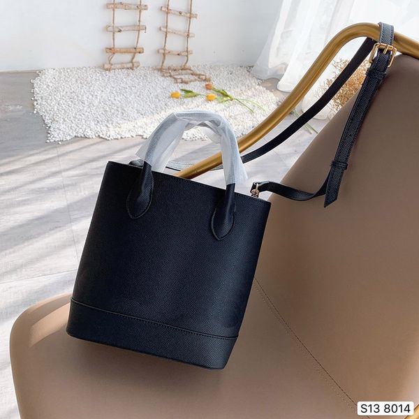 designer handbag purse luxury fashion single shoulder bag lady tote bags crossbody bag luxury new style
designer handbag purse luxury fashion single shoulder bag lady tote bags crossbody bag luxury new style