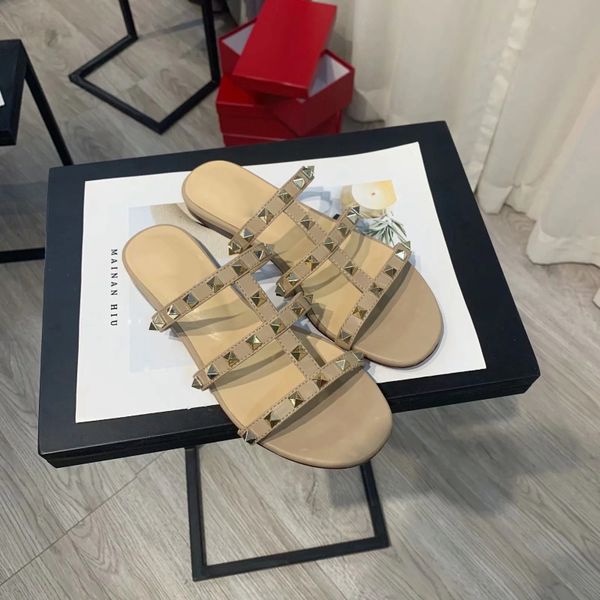 2020 new women designer sandals multicolor fashion lady designer slippers hipping women sandal size 35-40 20052704w, Black
2020 new women designer sandals multicolor fashion lady designer slippers hipping women sandal size 35-40 20052704w, Black