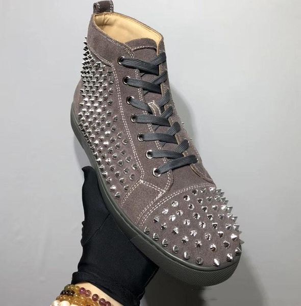 make red bottom men casual sneaker for men's fashion sneakers spike high-flat shoes black grey white leather sneakers red background
make red bottom men casual sneaker for men's fashion sneakers spike high-flat shoes black grey white leather sneakers red background