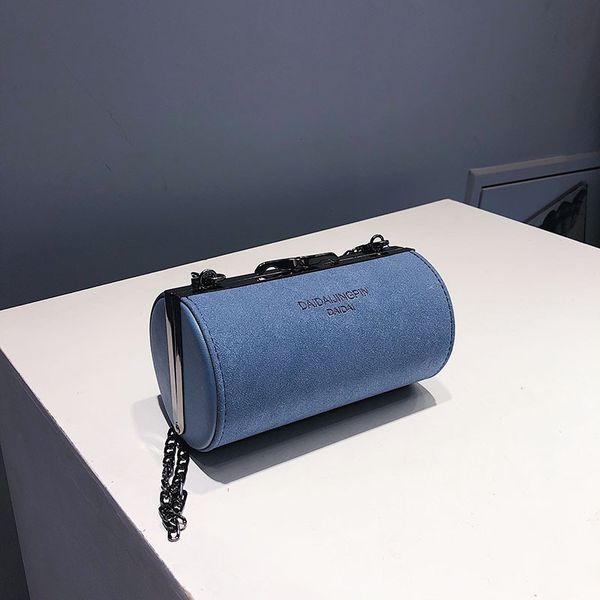 female cylinder bag 2019 new korean net red small grinding fashion shoulder hasp handbags messenger slant brand girl designer
female cylinder bag 2019 new korean net red small grinding fashion shoulder hasp handbags messenger slant brand girl designer