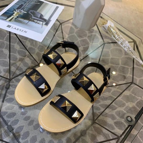 2020 popular summer designer sandals fashion c brand women's casual leather shoes loafers women's flip flops 35-39, Black
2020 popular summer designer sandals fashion c brand women's casual leather shoes loafers women's flip flops 35-39, Black