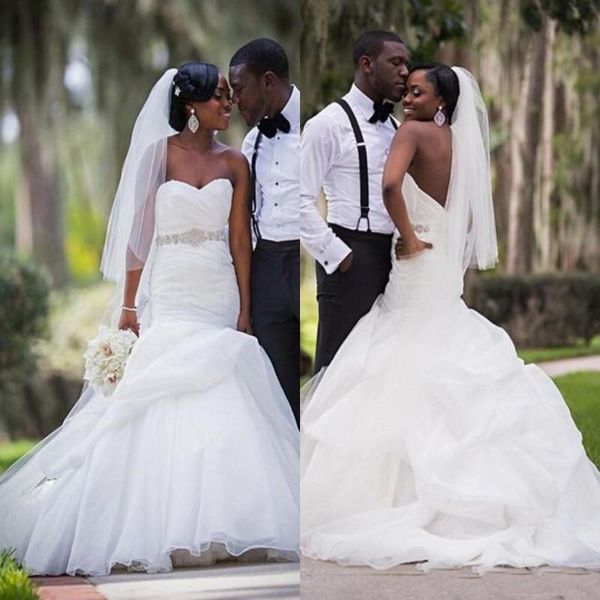 Country Sweetheart Mermaid Wedding Dresses With Sash Beads/Sequins Ruched Train Backless Wedding Dress Count Train African Bridal Gowns
Country Sweetheart Mermaid Wedding Dresses With Sash Beads/Sequins Ruched Train Backless Wedding Dress Count Train African Bridal Gowns