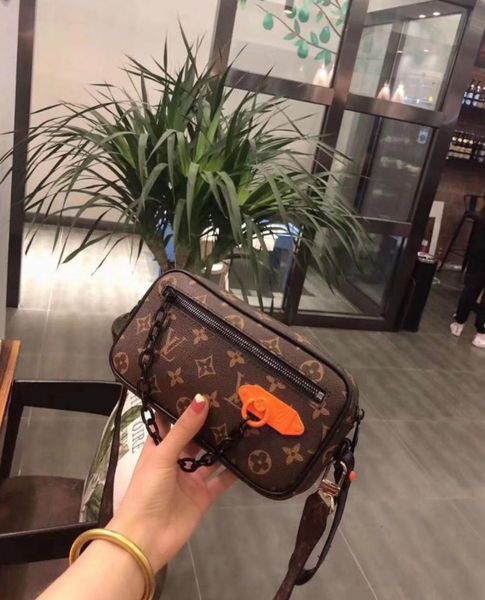 конѬђкоѬ клаа лк мђжкие женкие ђмки маѬка crossbody коммђникаоѬ оѬоее к
конѬђкоѬ клаа лк мђжкие женкие ђмки маѬка crossbody коммђникаоѬ оѬоее к