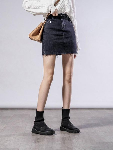 new women summer black blue solid casual high waist pencil denim skirts high street pockets button all-matched jeans skirt
new women summer black blue solid casual high waist pencil denim skirts high street pockets button all-matched jeans skirt