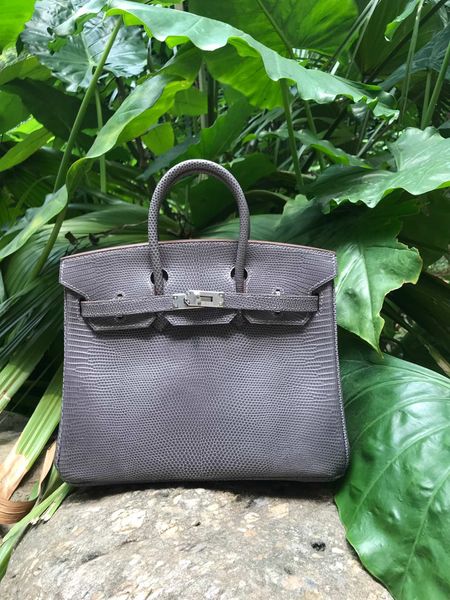 lizard skin 30cm brikin handbag by order,dark grey color,siver,gold hardware for chosen,pls contact me for more details
lizard skin 30cm brikin handbag by order,dark grey color,siver,gold hardware for chosen,pls contact me for more details