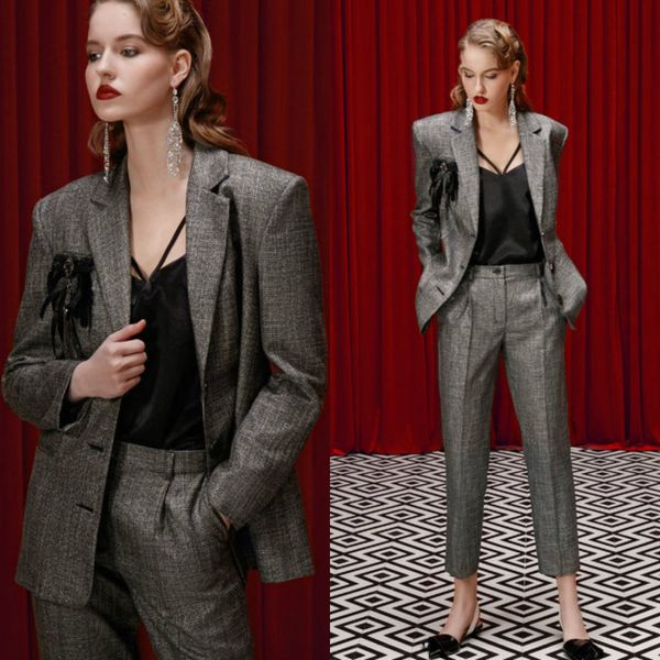 elie saab 2020 grey women suits evening dresses jacket pants suit long slevee formal women prom gowns vestidos de novia, Black
elie saab 2020 grey women suits evening dresses jacket pants suit long slevee formal women prom gowns vestidos de novia, Black