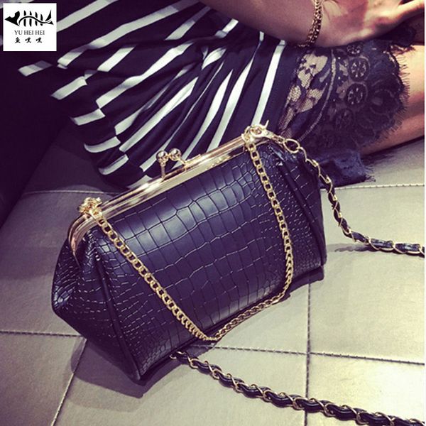 new alligator snake pattern women leather handbag purse bag retro vintage kiss lock lady girl shoulder cross body bags
new alligator snake pattern women leather handbag purse bag retro vintage kiss lock lady girl shoulder cross body bags