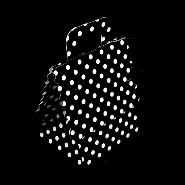 6pcs/lot black and white dots gift boxes dots theme birthday party decorations baby shower party supplies polka candy boxes
6pcs/lot black and white dots gift boxes dots theme birthday party decorations baby shower party supplies polka candy boxes