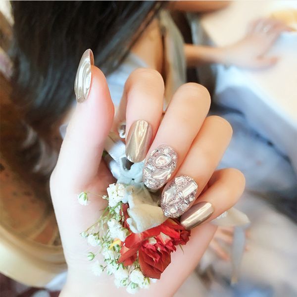 24pcs/box bright shinning silver nails mirror wave pattern 3d fake nails press on for ladies false with glue manicure tips, Red;gold
24pcs/box bright shinning silver nails mirror wave pattern 3d fake nails press on for ladies false with glue manicure tips, Red;gold