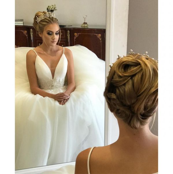 new backless beach wedding dresses deep v neck front beaded country wedding dress spring garden bridal gowns robe de mariée 2019, White
new backless beach wedding dresses deep v neck front beaded country wedding dress spring garden bridal gowns robe de mariée 2019, White