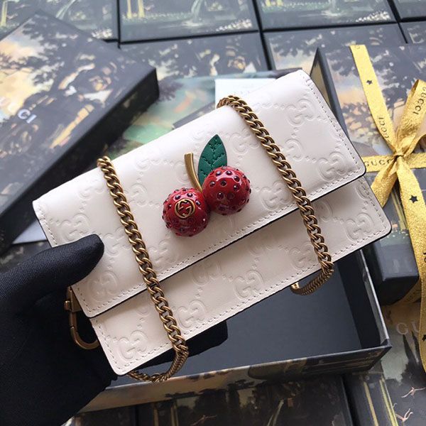 luxury women embossing handbags ladies genuine leather wallet crossbody fashion chain bag single shoulder bag
luxury women embossing handbags ladies genuine leather wallet crossbody fashion chain bag single shoulder bag