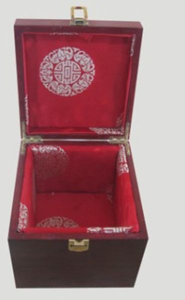 wooden brown antique square fashion high-end box watch box gift box zhengyue wenhua wood atmosphere technology, Black;blue
wooden brown antique square fashion high-end box watch box gift box zhengyue wenhua wood atmosphere technology, Black;blue