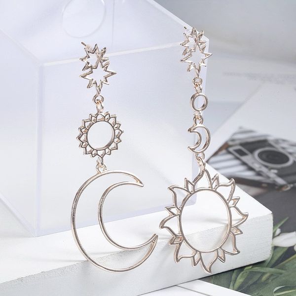 2020 new fashion women's earrings dangle long hollow out star moon sun asymmetry geometric drop earrings jewelry girl gifts, Silver
2020 new fashion women's earrings dangle long hollow out star moon sun asymmetry geometric drop earrings jewelry girl gifts, Silver