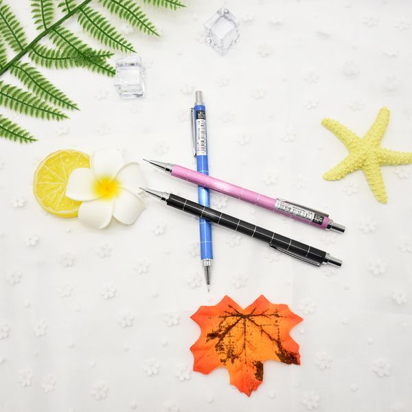 2 pcs 0.5mm 0.7mm metal writting automatic mechanical pencil school office supplies stationery, Blue;orange
2 pcs 0.5mm 0.7mm metal writting automatic mechanical pencil school office supplies stationery, Blue;orange