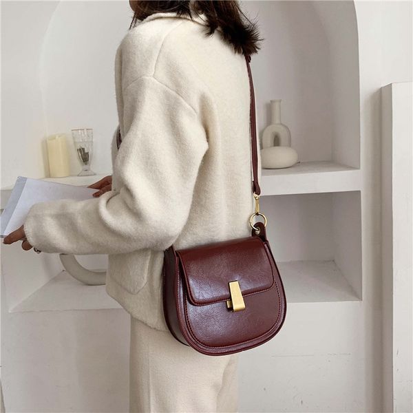 2019 new fashion pu saddle bag wild casual chain gold buckle shoulder messenger small square bag shoulder