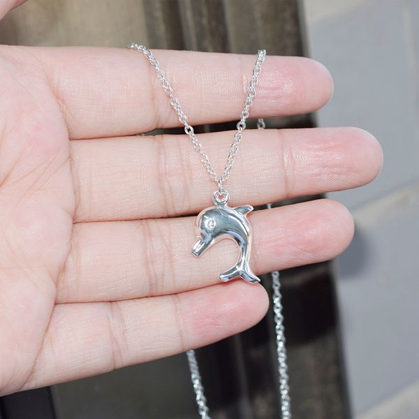 new style fashion choker cute gold&silver plated short-chain dolphin pendant necklace for femme men bijoux animal jewelry gift
new style fashion choker cute gold&silver plated short-chain dolphin pendant necklace for femme men bijoux animal jewelry gift