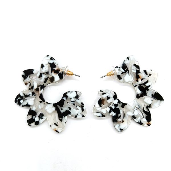 lucky99 new fashion 5 colors colorful acrylic acetate resin butterfly flower hoop earring cute earrings for women jewelry e19063, Golden;silver
lucky99 new fashion 5 colors colorful acrylic acetate resin butterfly flower hoop earring cute earrings for women jewelry e19063, Golden;silver
