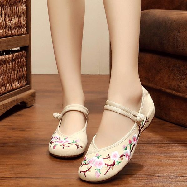 chinese shoes women embroidery flats traditional embroidered old peking flower canvas casual shoes, Black
chinese shoes women embroidery flats traditional embroidered old peking flower canvas casual shoes, Black