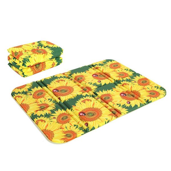 wrapped beautifully folded cushion portable park picnic mat moisture-proof compartment cool park pad
wrapped beautifully folded cushion portable park picnic mat moisture-proof compartment cool park pad