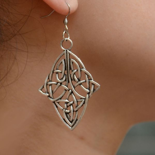 8style 1pair vintage ethnic celtics cross dragon eagle seahorse dangle earring viking earring punk jewelry for party gift, Silver
8style 1pair vintage ethnic celtics cross dragon eagle seahorse dangle earring viking earring punk jewelry for party gift, Silver