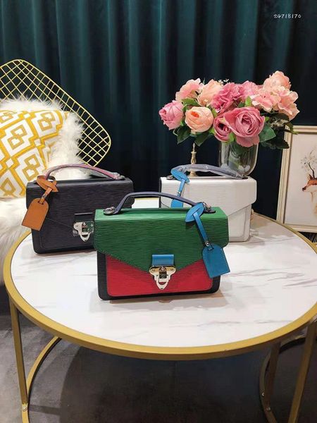 the new single shoulder bags inclined bag water ripple genuine leather handbag joker tidewiththebag bucket bags woman
the new single shoulder bags inclined bag water ripple genuine leather handbag joker tidewiththebag bucket bags woman