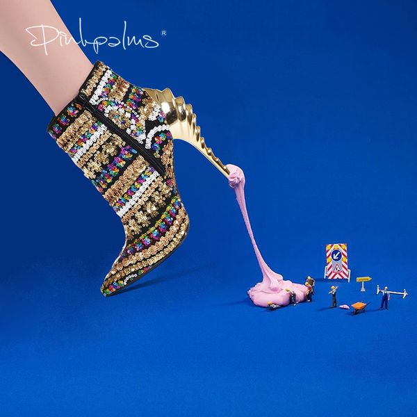 brand pink palms boots women winter shoes gold sequined cloth high heels ankle boots for women pointed toe fashion women boots t200425, Black
brand pink palms boots women winter shoes gold sequined cloth high heels ankle boots for women pointed toe fashion women boots t200425, Black
