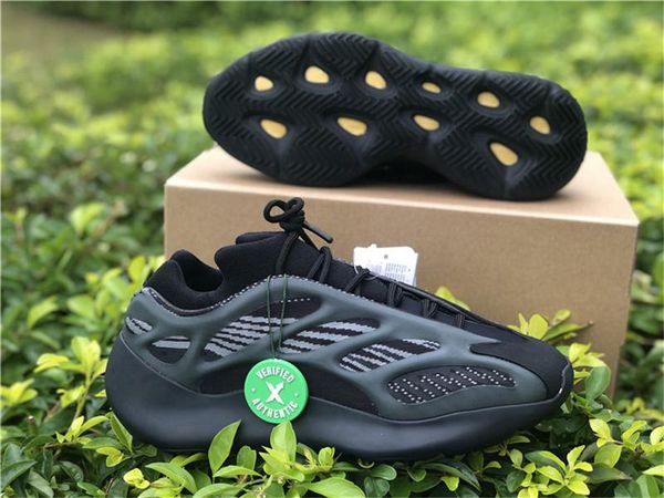 authentic 700 v3 alvah h67799 azael fw4980 kanye west glow in the dark men women running shoes 7007adidas sneakers sports with original box
authentic 700 v3 alvah h67799 azael fw4980 kanye west glow in the dark men women running shoes 7007adidas sneakers sports with original box