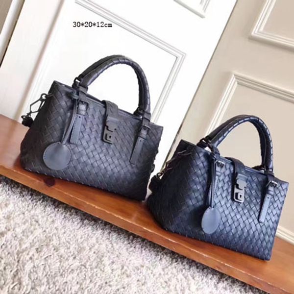 leather totes female large volume casual bags knitting real leather antirust hardware hasp totes 30cm wide
leather totes female large volume casual bags knitting real leather antirust hardware hasp totes 30cm wide