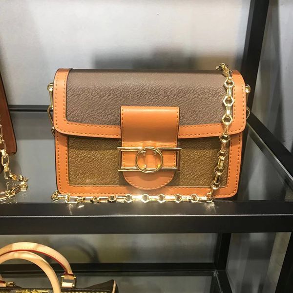 20 new designer accessories leather daphne chain bag postman bag one shoulder messenger
20 new designer accessories leather daphne chain bag postman bag one shoulder messenger