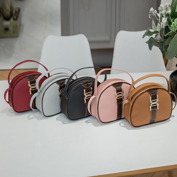 2020 korean-style contrasting color embossed leather handbag new women's large pin buckle phone bag shoulder bag messenger
2020 korean-style contrasting color embossed leather handbag new women's large pin buckle phone bag shoulder bag messenger
