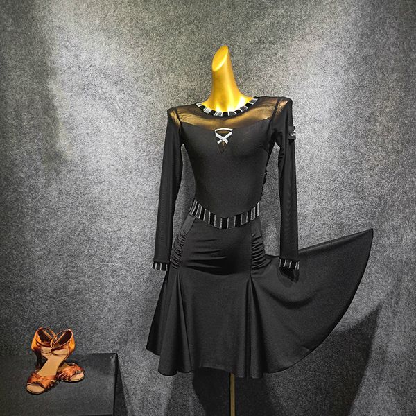 latin dance performance clothing winter new dress female latin practice clothes party backless dance clothes, Black;red
latin dance performance clothing winter new dress female latin practice clothes party backless dance clothes, Black;red