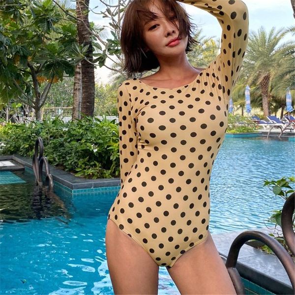 long sleeve rash guard women dot one piece swimsuit push up swimwear open back bathing suits korea surfing suits pad diving suit
long sleeve rash guard women dot one piece swimsuit push up swimwear open back bathing suits korea surfing suits pad diving suit
