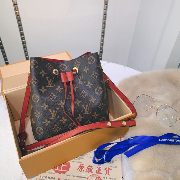 drawstring for women leather fashion mini shoulder bag classic tote for lady handbags presbyopic shopping bag purse messenger bag
drawstring for women leather fashion mini shoulder bag classic tote for lady handbags presbyopic shopping bag purse messenger bag