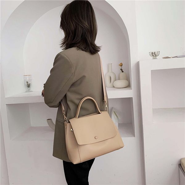 2020 crossbody bags for women female retro daily tote bags for women luxury large capacity handbags pu shoulder messenger bag
2020 crossbody bags for women female retro daily tote bags for women luxury large capacity handbags pu shoulder messenger bag