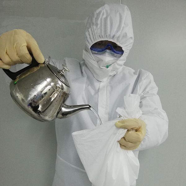 full body protection clothing sf non-woven fabric suit personal protective equipment disposable isolation coverall
full body protection clothing sf non-woven fabric suit personal protective equipment disposable isolation coverall