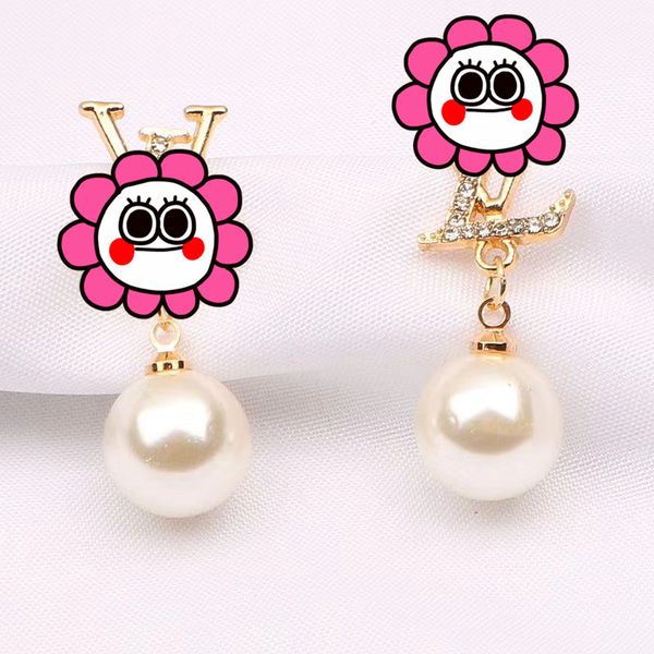 korean version of fashion sense set diamond round hollow earrings temperament new french simple retro chain pearl earrings wholesa, Golden;silver
korean version of fashion sense set diamond round hollow earrings temperament new french simple retro chain pearl earrings wholesa, Golden;silver