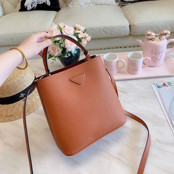luxury alligatorbucket bag designer handbags shoulder bags real leather totes women messenger bags crossbody
luxury alligatorbucket bag designer handbags shoulder bags real leather totes women messenger bags crossbody