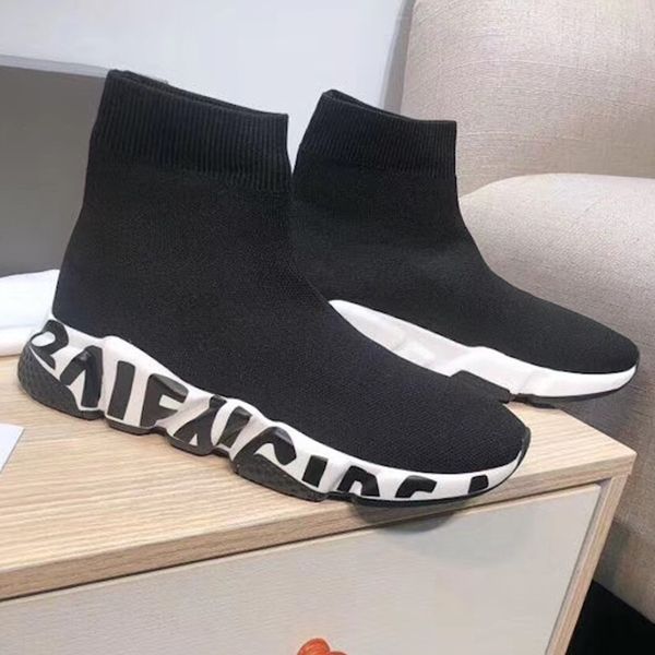 Высокое качество New Luxury Speed Sneaker Мужчины Женщины Дизайнерская обувь 3D вязать носки сапоги граффити единственный блок Trainer с коробкой мешка для сбора пыли
Высокое качество New Luxury Speed Sneaker Мужчины Женщины Дизайнерская обувь 3D вязать носки сапоги граффити единственный блок Trainer с коробкой мешка для сбора пыли
