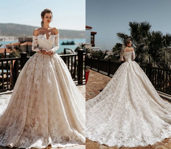2020 arabic luxury wedding dresses lace appliqued beaded off the shoulder long sleeve wedding gowns sweep train modest bridal dress, White
2020 arabic luxury wedding dresses lace appliqued beaded off the shoulder long sleeve wedding gowns sweep train modest bridal dress, White