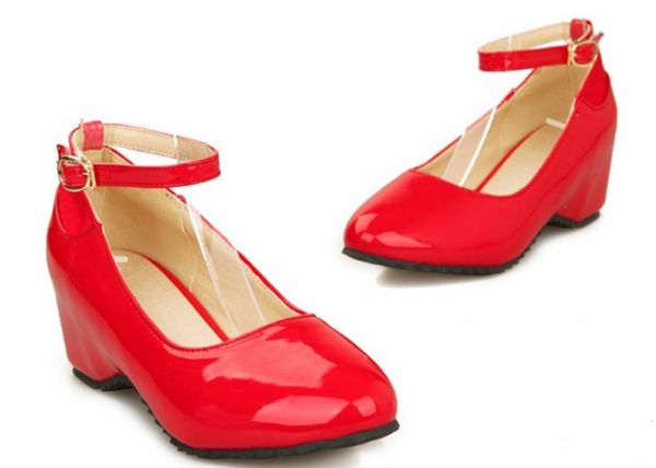 2019 women's shoes in spring and autumn with new style slope heel round head @208, Black
2019 women's shoes in spring and autumn with new style slope heel round head @208, Black