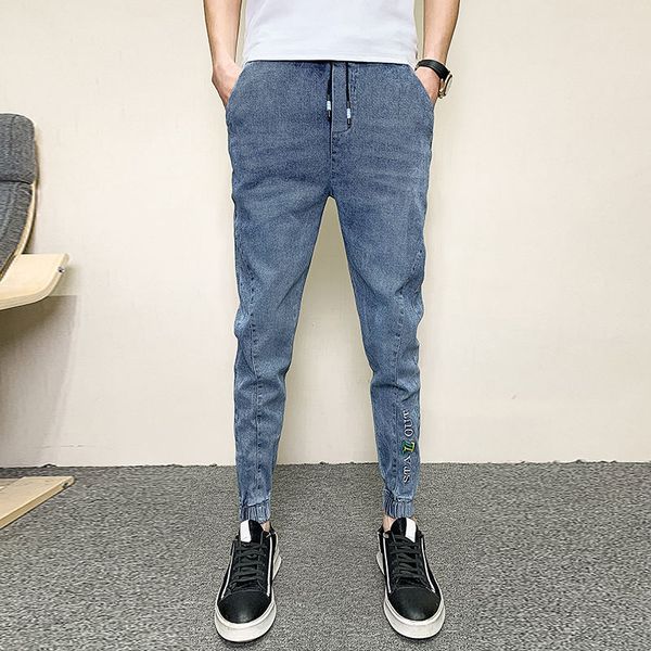 2020 new korean version of spring and summer personality trendy men's self-cultivation retro distressed nine-point jeans, Blue
2020 new korean version of spring and summer personality trendy men's self-cultivation retro distressed nine-point jeans, Blue