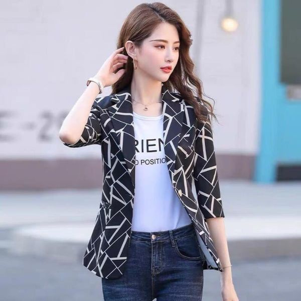 2020 fashion women plaid blazer vintage double breasted pockets jackets female coat feminino blazers outerwear high quality, White;black
2020 fashion women plaid blazer vintage double breasted pockets jackets female coat feminino blazers outerwear high quality, White;black