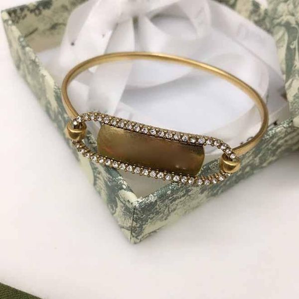high-end quality classic bracelet bracelet earrings iced out chains jewelry necklace mens 14k gold chains rings cuban link chain, Black
high-end quality classic bracelet bracelet earrings iced out chains jewelry necklace mens 14k gold chains rings cuban link chain, Black