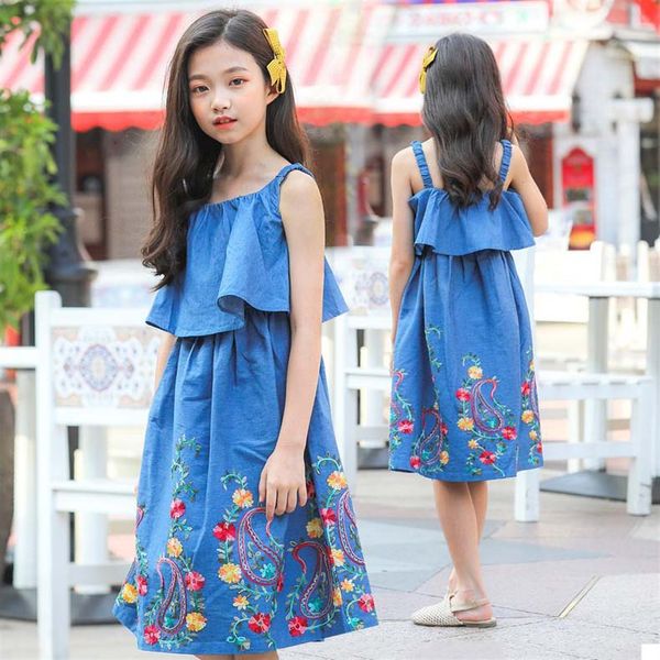 little girls clothing children's halter skirt summer children's wear new korean version cowboy dress embroidered girls dress, Blue
little girls clothing children's halter skirt summer children's wear new korean version cowboy dress embroidered girls dress, Blue