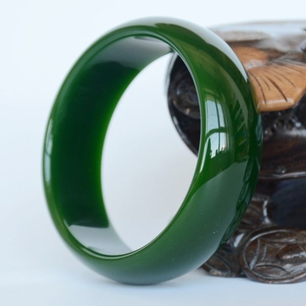 natural xinjiang jasper 54-64mm green color bracelet elegant princess jewelry send mom to girlfriend, Golden;silver
natural xinjiang jasper 54-64mm green color bracelet elegant princess jewelry send mom to girlfriend, Golden;silver