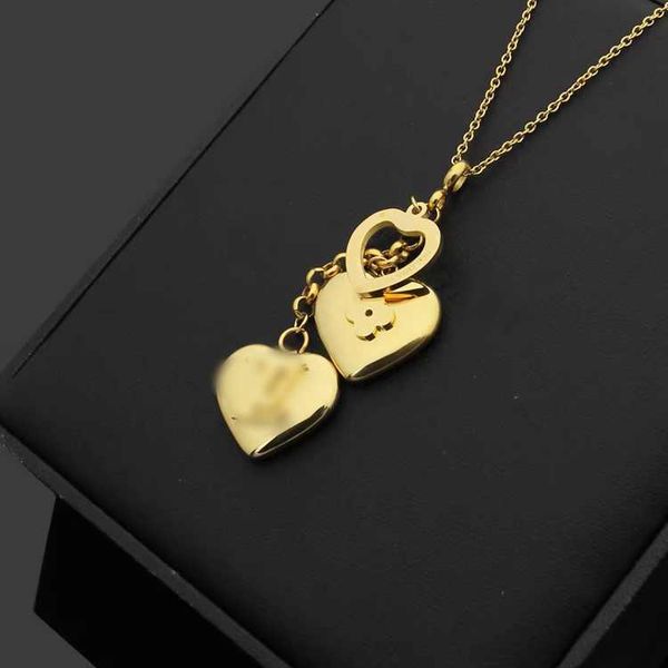 2020 classic design couple necklace fashion extravagant pendant necklaces 18k titanium steel plated women necklace for birthday gift, Silver
2020 classic design couple necklace fashion extravagant pendant necklaces 18k titanium steel plated women necklace for birthday gift, Silver