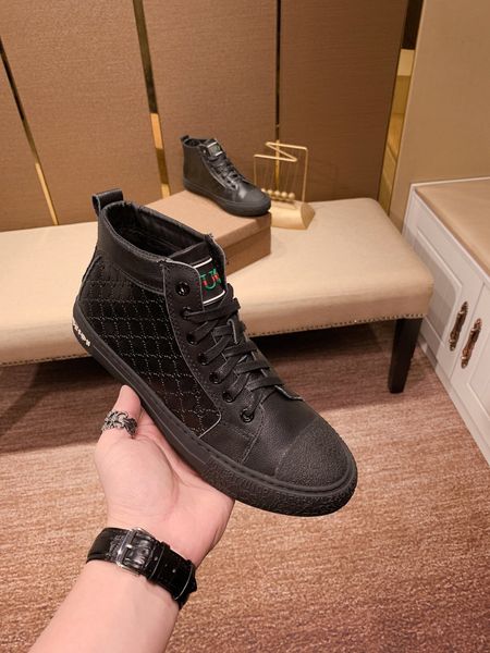 2020 new man brand shoes glitter web sneaker with studs stripe with casual ace shoes designers shoes for size 38-44, Black
2020 new man brand shoes glitter web sneaker with studs stripe with casual ace shoes designers shoes for size 38-44, Black